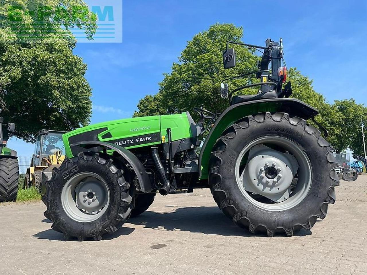 Deutz-Fahr 4070e - Tractor: foto 1 Deutz-Fahr 4070e - Tractor: foto 1