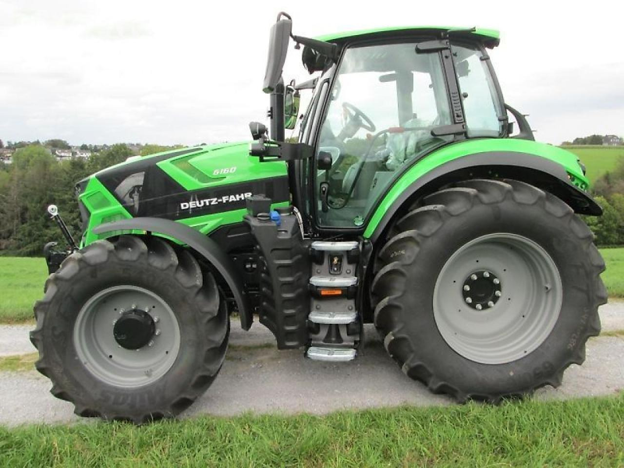 Deutz-Fahr 6160 powershift - Tractor: foto 1 Deutz-Fahr 6160 powershift - Tractor: foto 1