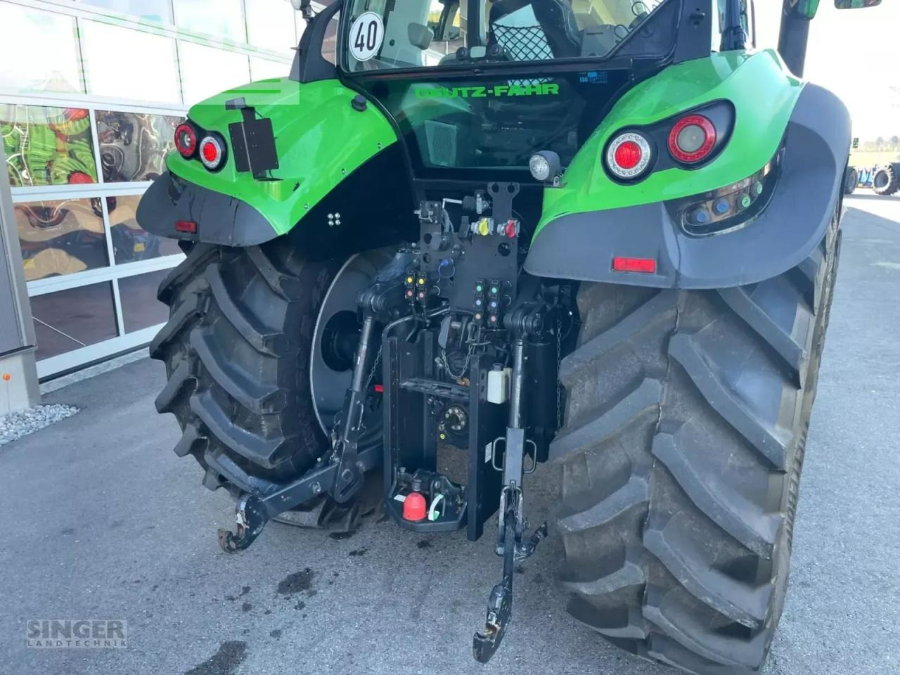 Deutz-Fahr 6215 ttv agrotron *neuer motor* TTV - Tractor: foto 5 Deutz-Fahr 6215 ttv agrotron *neuer motor* TTV - Tractor: foto 5