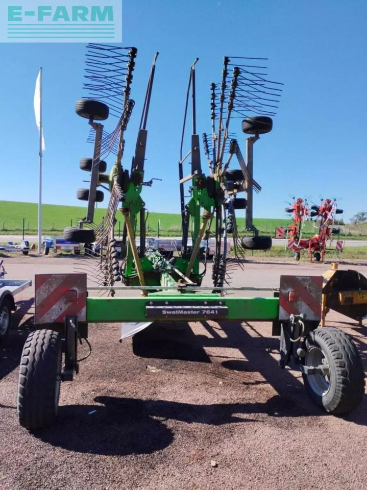 Deutz-Fahr andaineur swatmaster 7641 deutz-fahr - Henificadora: foto 4 Deutz-Fahr andaineur swatmaster 7641 deutz-fahr - Henificadora: foto 4