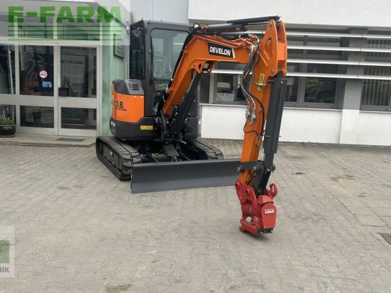 Doosan dx 35z-7 - Miniexcavadora: foto 4 Doosan dx 35z-7 - Miniexcavadora: foto 4