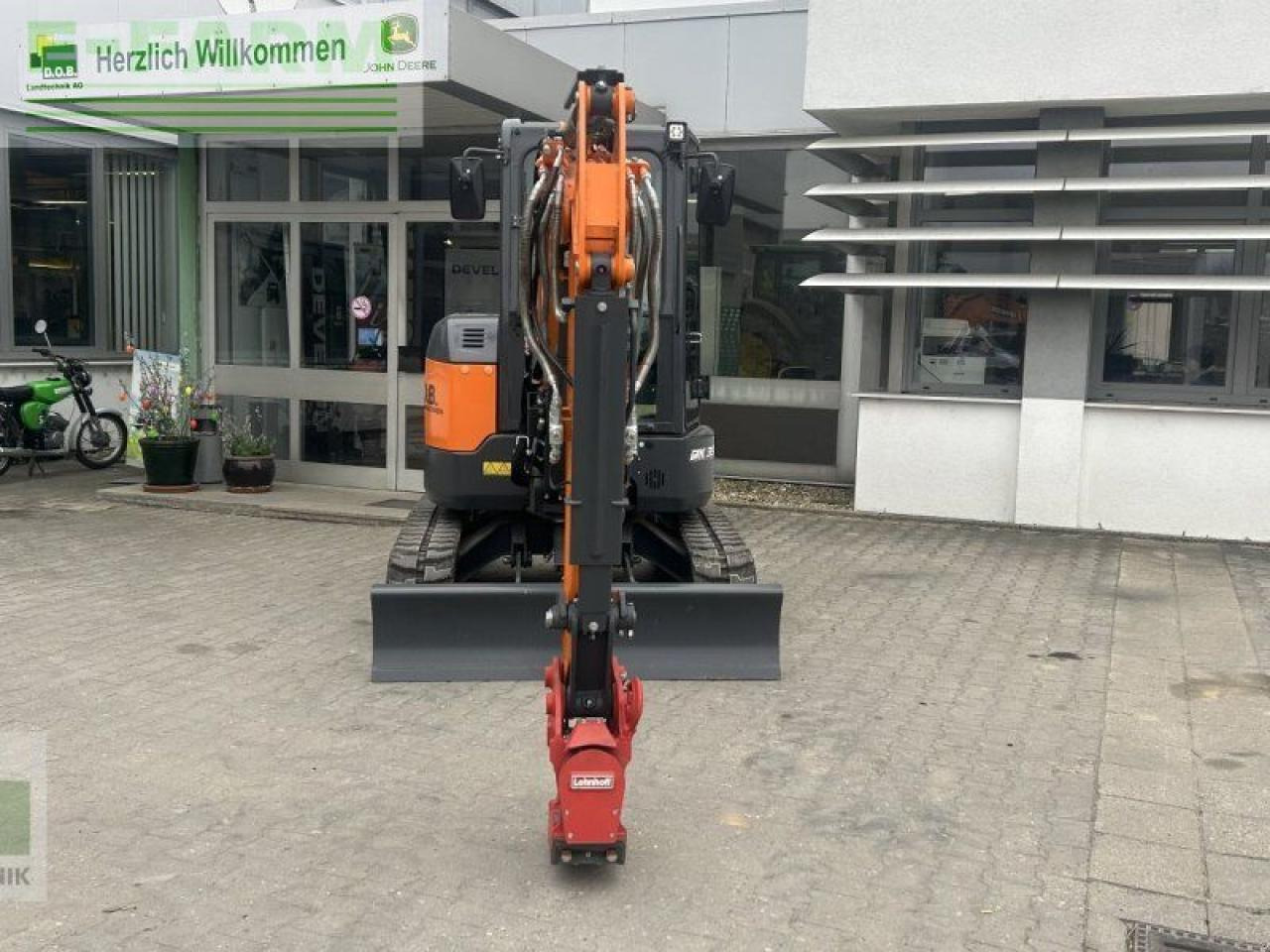 Doosan dx 35z-7 - Miniexcavadora: foto 3 Doosan dx 35z-7 - Miniexcavadora: foto 3