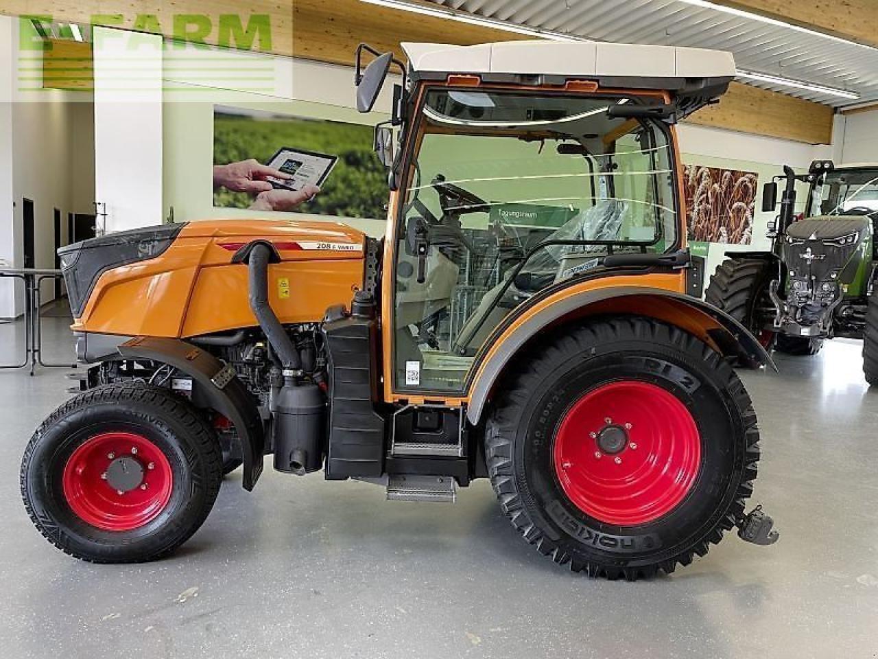 Fendt 208 f vario gen3 F - Tractor: foto 4 Fendt 208 f vario gen3 F - Tractor: foto 4