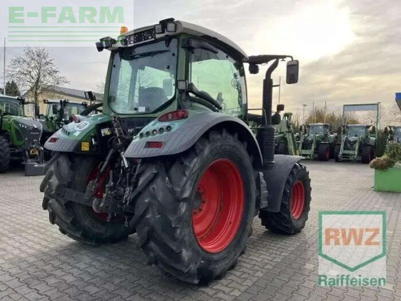 Fendt 313 s4 profi mit frontlader - Tractor: foto 5 Fendt 313 s4 profi mit frontlader - Tractor: foto 5