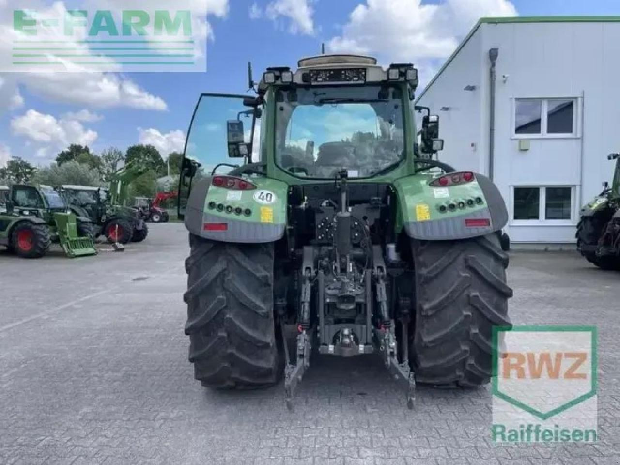 Fendt 718 profi-plus s 4 vario ProfiPlus - Tractor: foto 2 Fendt 718 profi-plus s 4 vario ProfiPlus - Tractor: foto 2