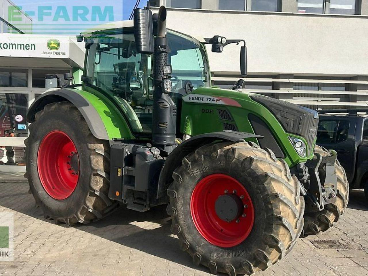 Fendt 724 vario profiplus ProfiPlus - Tractor: foto 1 Fendt 724 vario profiplus ProfiPlus - Tractor: foto 1
