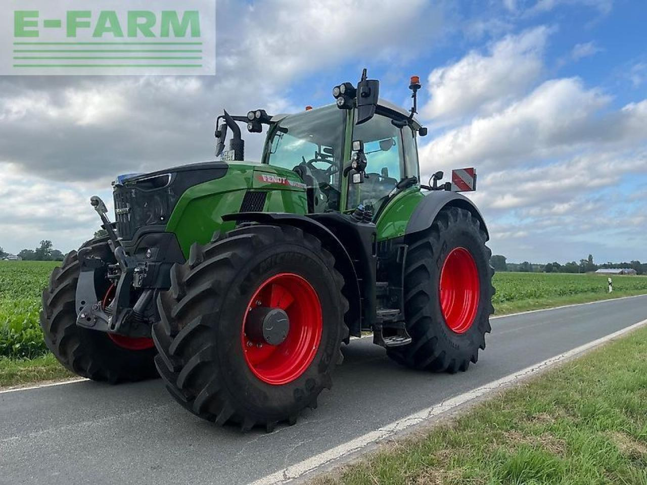 Fendt 728 power+ - Tractor: foto 2 Fendt 728 power+ - Tractor: foto 2
