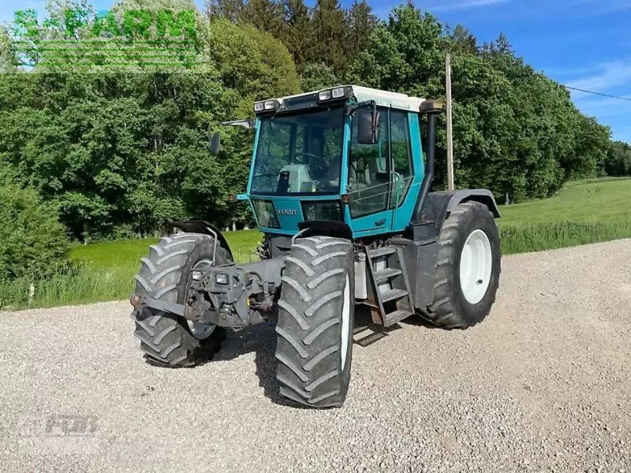 Fendt xylon 520 - Tractor: foto 1 Fendt xylon 520 - Tractor: foto 1