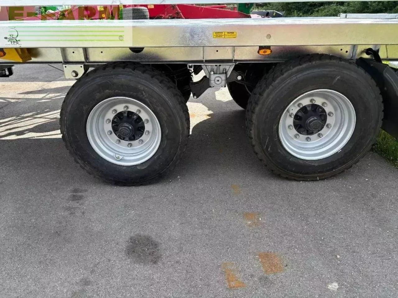 Fliegl dpw 240 bl profi - Remolque plataforma agrícola: foto 5 Fliegl dpw 240 bl profi - Remolque plataforma agrícola: foto 5