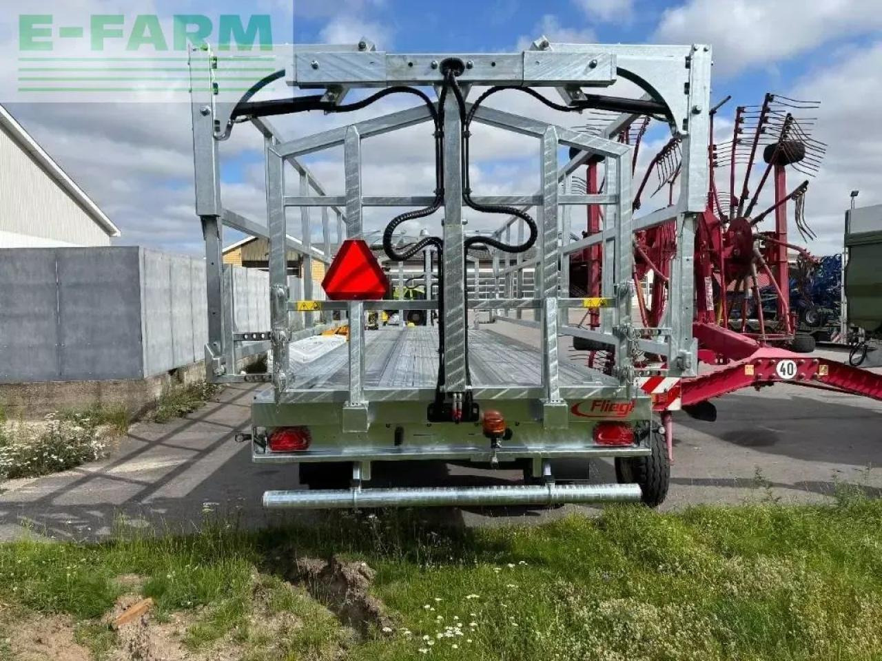 Fliegl dpw 240 bl profi - Remolque plataforma agrícola: foto 4 Fliegl dpw 240 bl profi - Remolque plataforma agrícola: foto 4