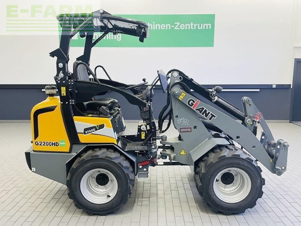 Giant g2200 hd - Miniexcavadora: foto 4 Giant g2200 hd - Miniexcavadora: foto 4