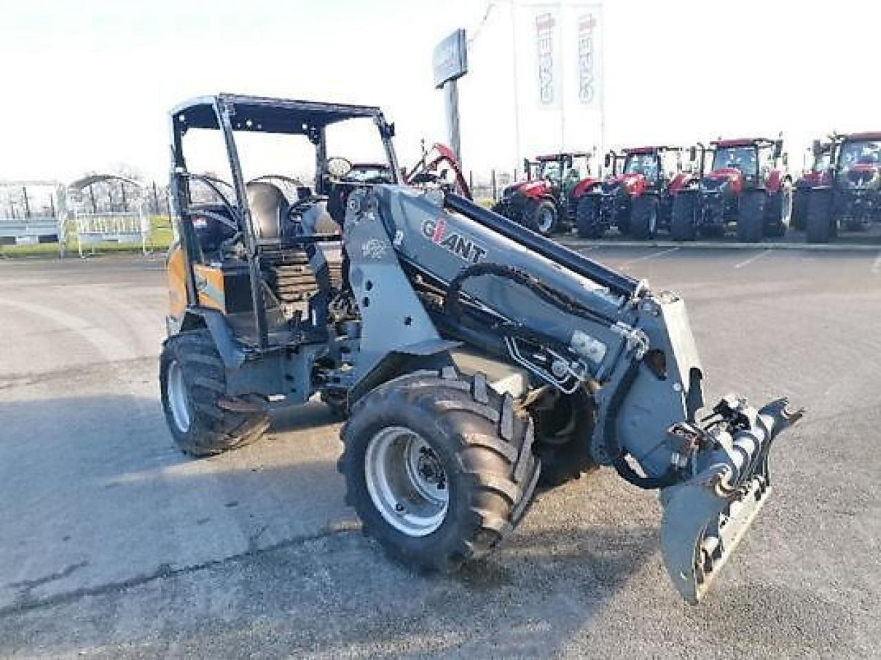 Giant g3500 - Miniexcavadora: foto 3 Giant g3500 - Miniexcavadora: foto 3