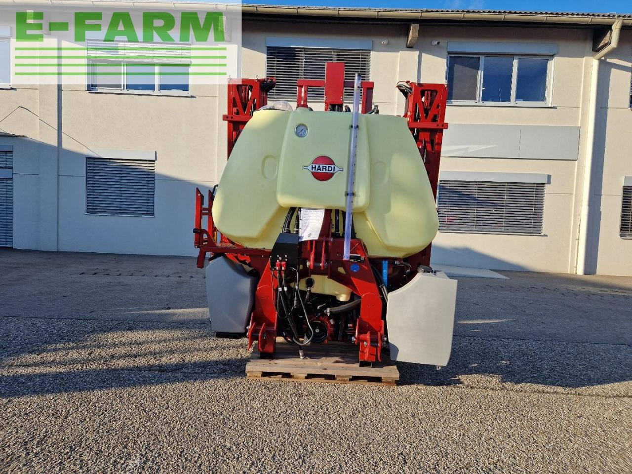 Hardi Mega 12 - Pulverizador suspendido: foto 2 Hardi Mega 12 - Pulverizador suspendido: foto 2