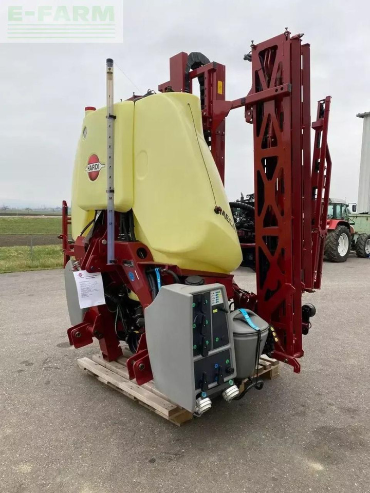 Hardi mega 1200 - Pulverizador arrastrado: foto 4 Hardi mega 1200 - Pulverizador arrastrado: foto 4