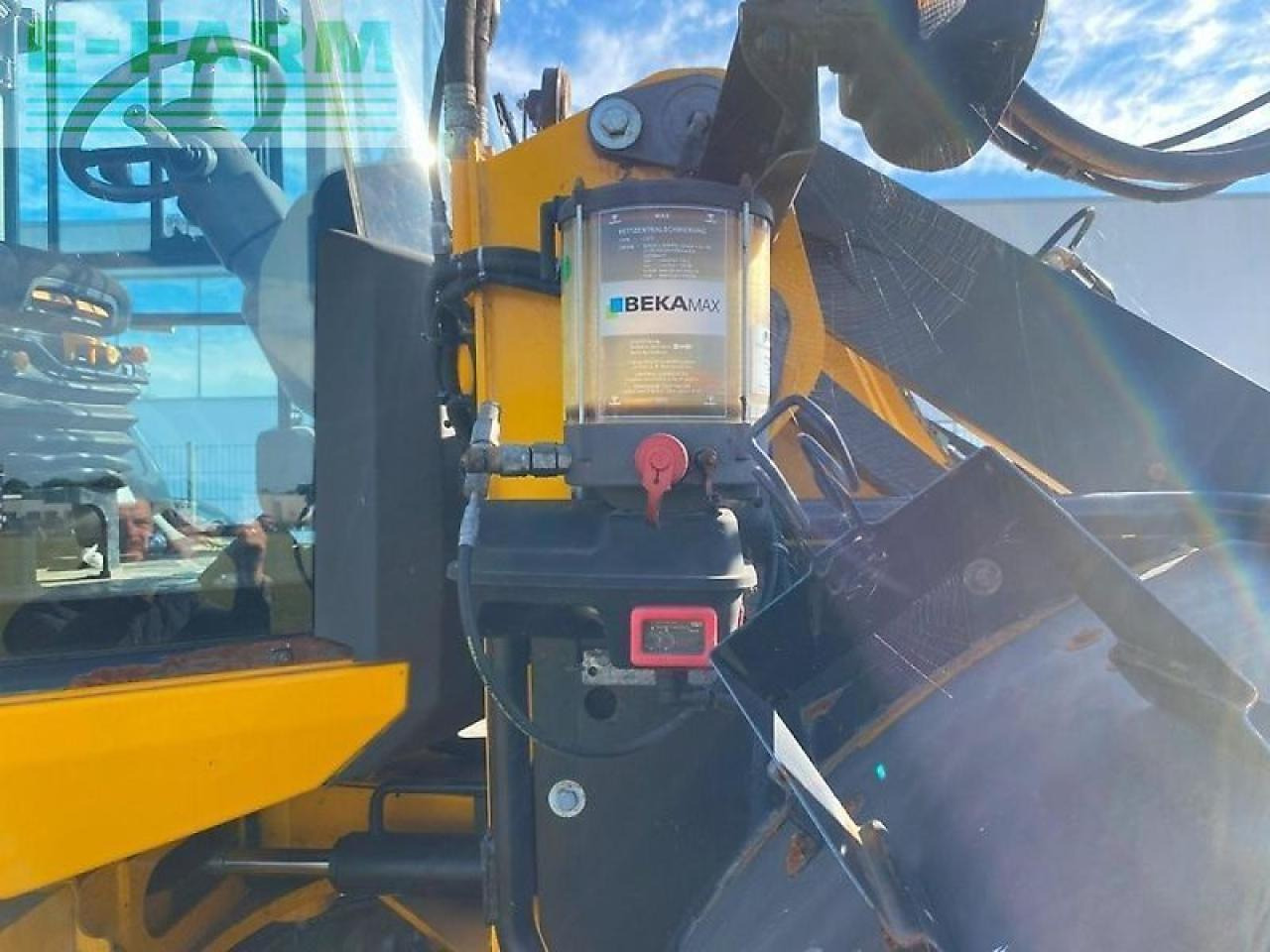 JCB 419s agri super high lift - Miniexcavadora: foto 4 JCB 419s agri super high lift - Miniexcavadora: foto 4