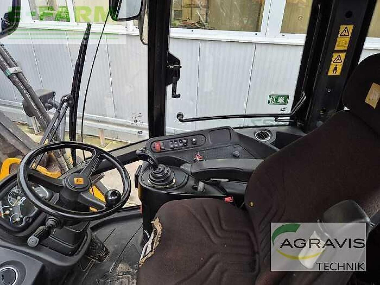 Miniexcavadora JCB 427 ht agri: foto 7