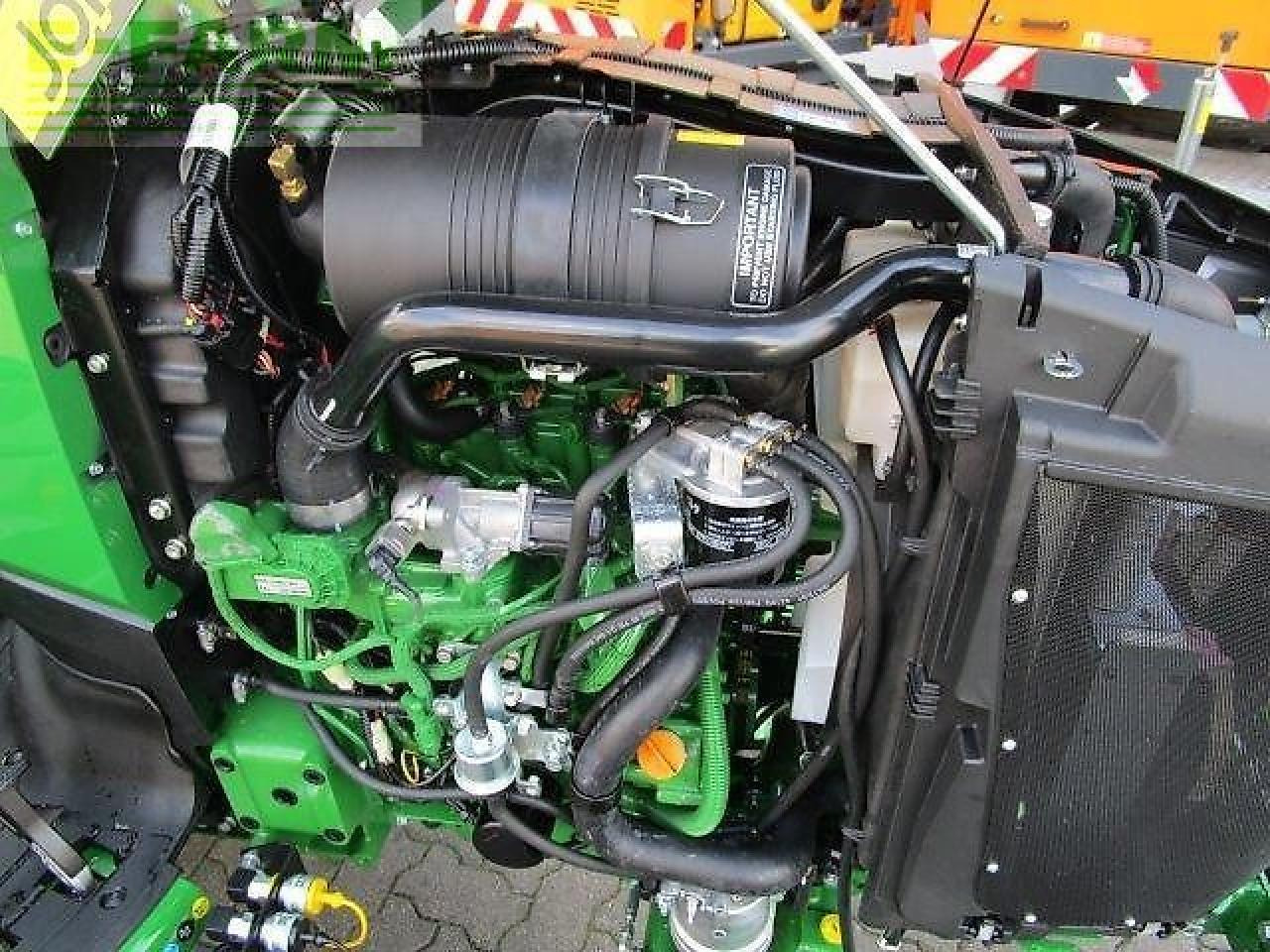 John Deere 3046r - Tractor: foto 3 John Deere 3046r - Tractor: foto 3