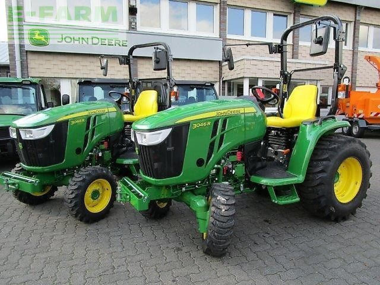John Deere 3046r - Tractor: foto 1 John Deere 3046r - Tractor: foto 1