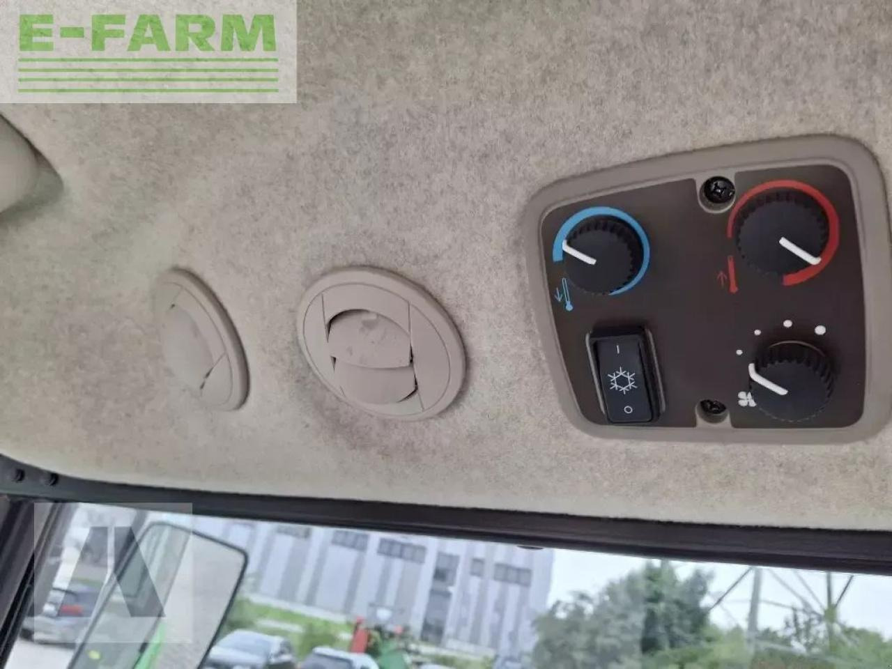 John Deere 3046r - Tractor: foto 4 John Deere 3046r - Tractor: foto 4