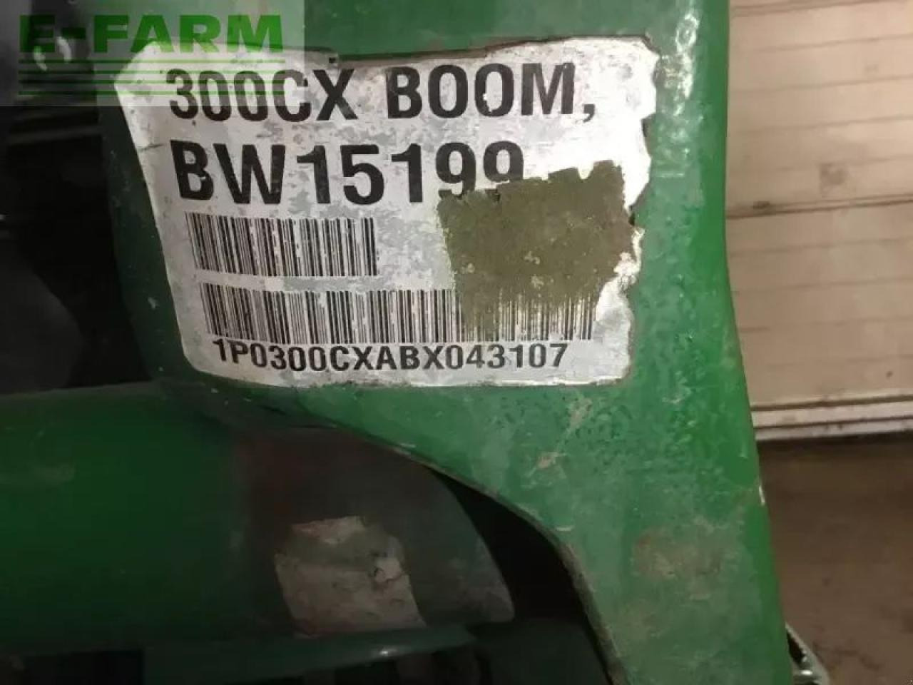 Tractor John Deere 3320 my11: foto 25