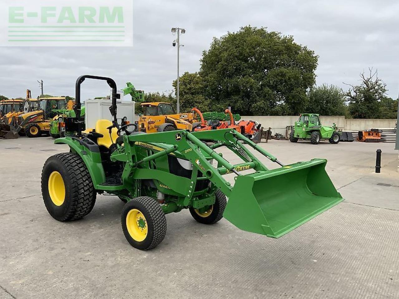 John Deere 4066m tractor (st24240) - Tractor: foto 3 John Deere 4066m tractor (st24240) - Tractor: foto 3