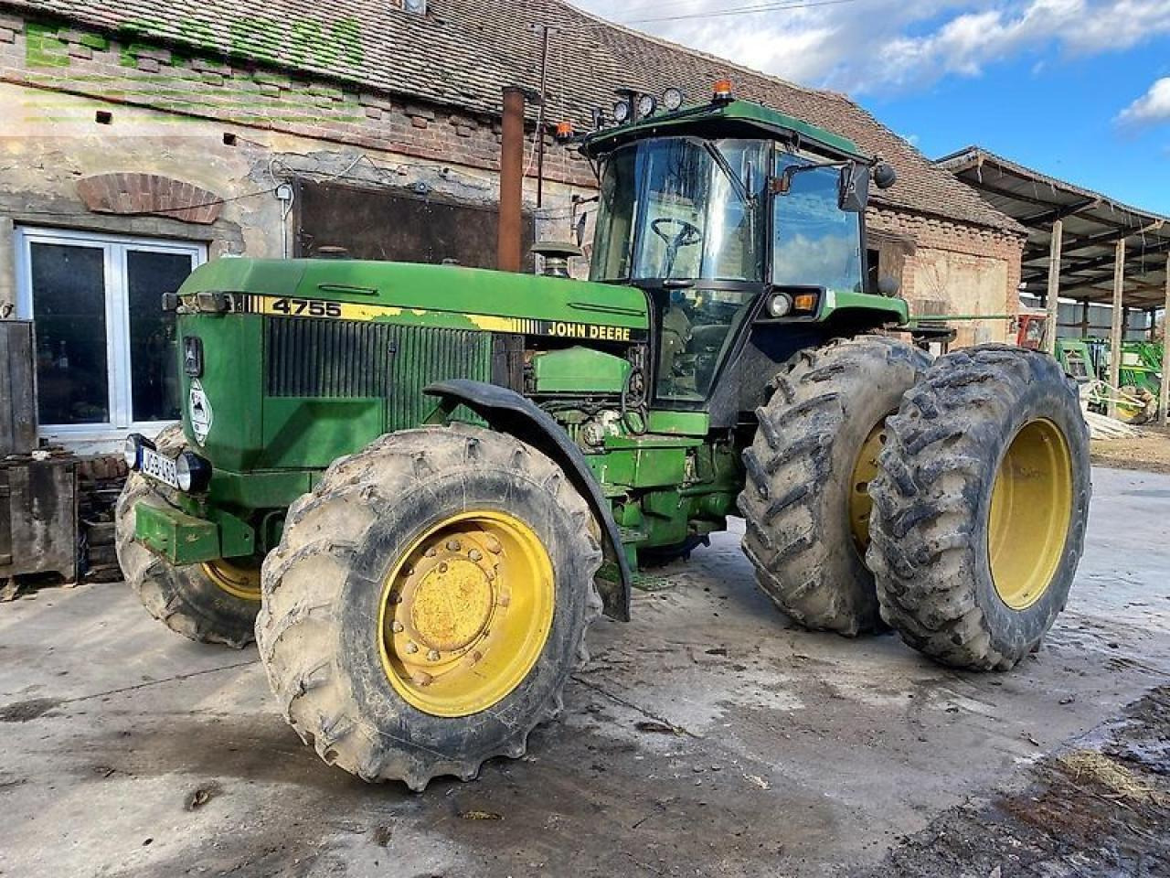 John Deere 4755 - Tractor: foto 1 John Deere 4755 - Tractor: foto 1