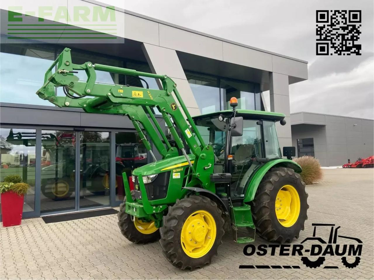 John Deere 5058e - Tractor: foto 1 John Deere 5058e - Tractor: foto 1