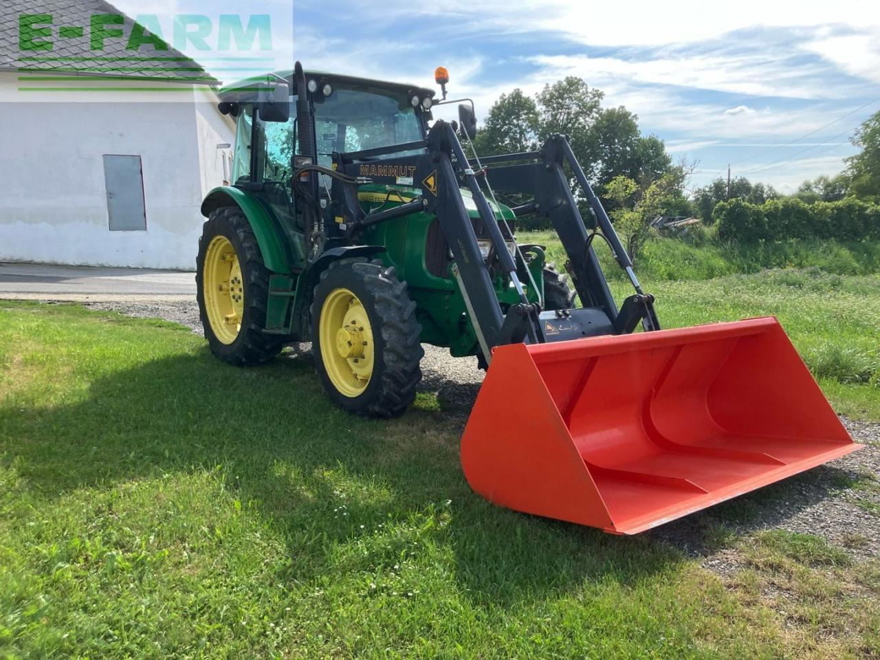 John Deere 5820 - Tractor: foto 4 John Deere 5820 - Tractor: foto 4