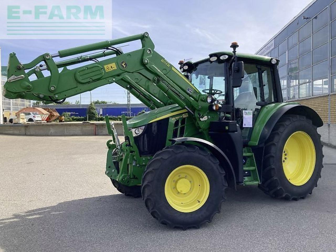John Deere 6090 m - Tractor: foto 2 John Deere 6090 m - Tractor: foto 2