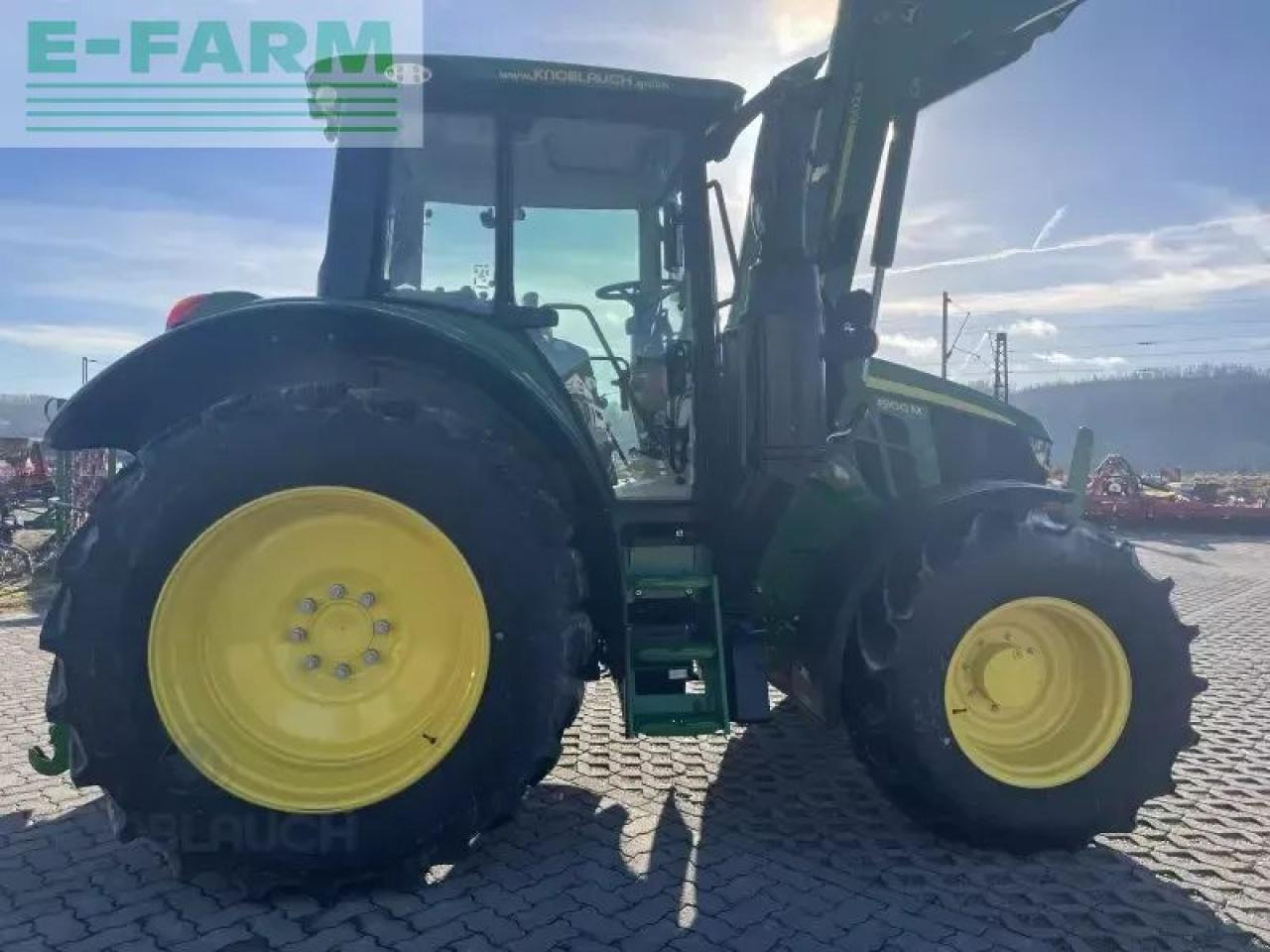 John Deere 6100m - Tractor: foto 3 John Deere 6100m - Tractor: foto 3