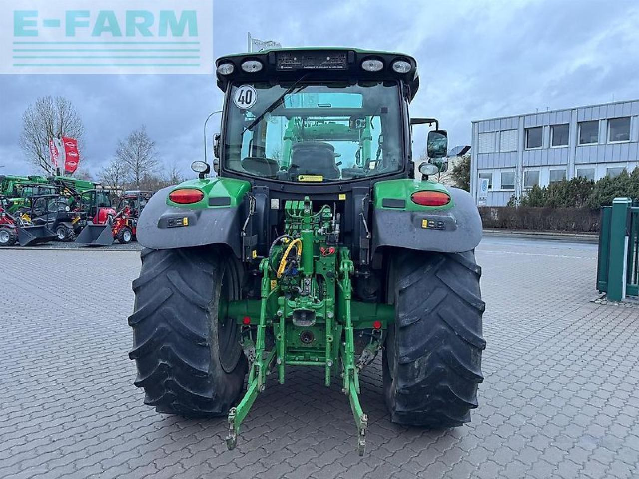 John Deere 6120r - Tractor: foto 5 John Deere 6120r - Tractor: foto 5