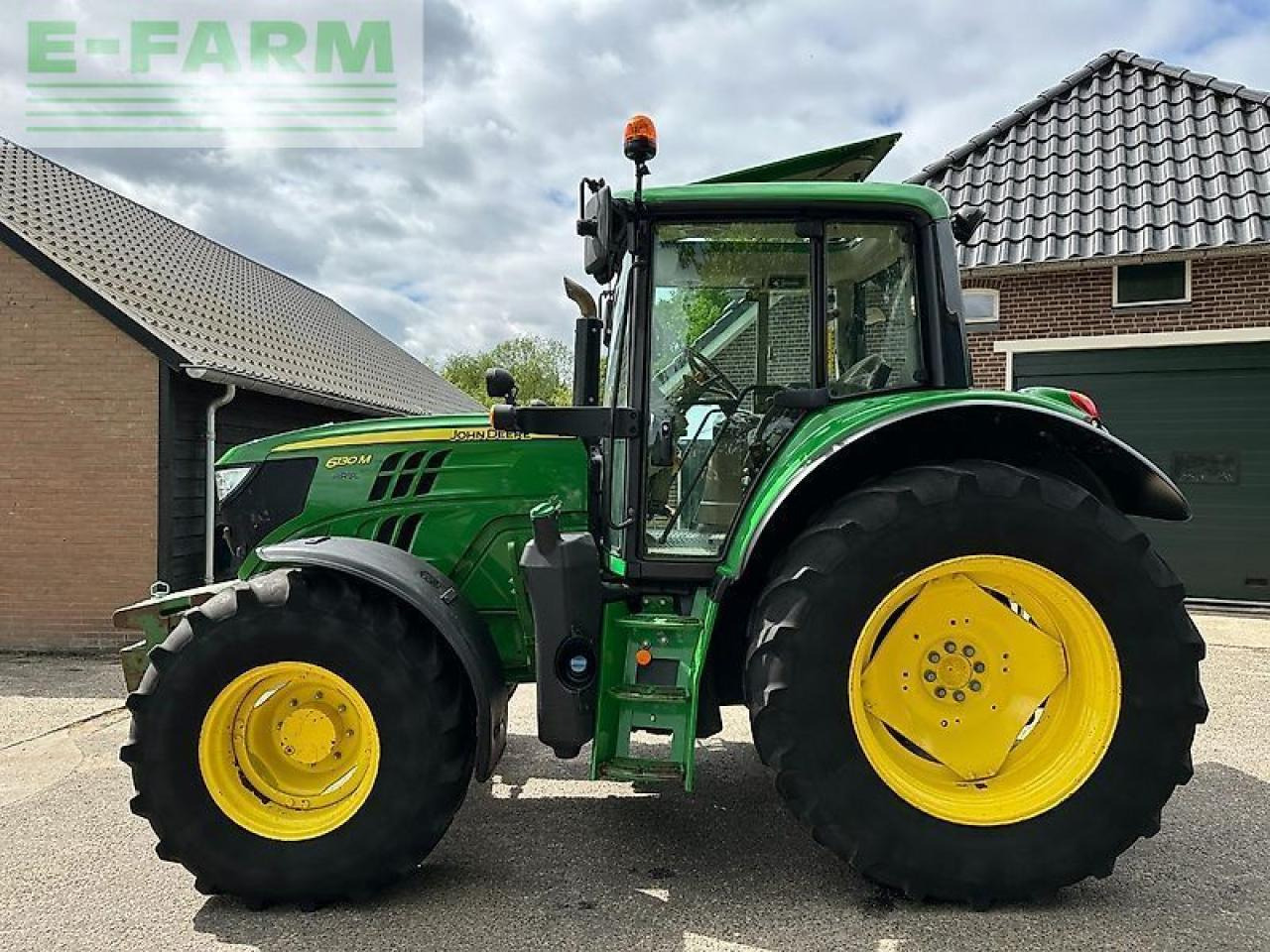John Deere 6130m pq+ - Tractor: foto 2 John Deere 6130m pq+ - Tractor: foto 2