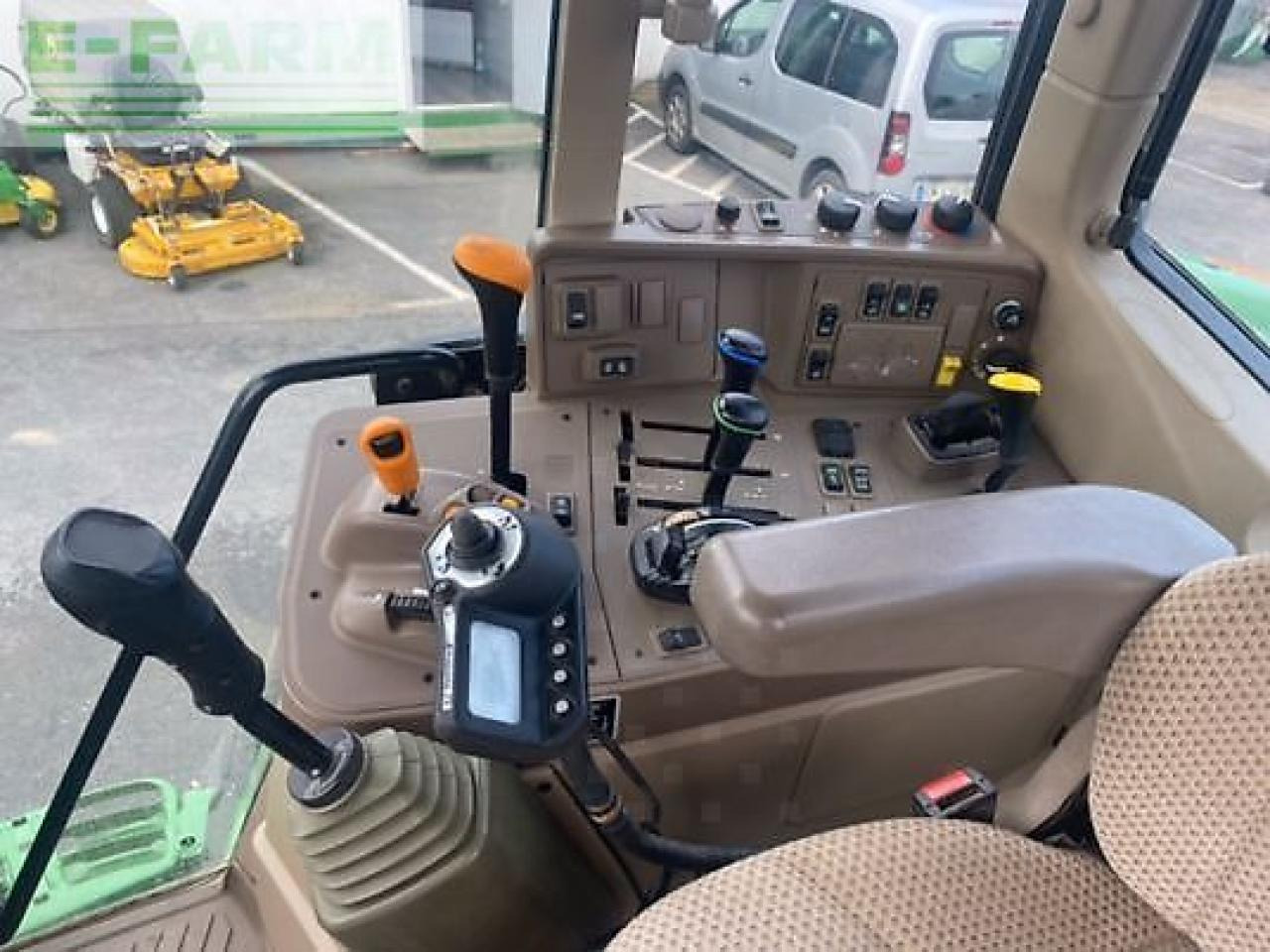 Tractor John Deere 6155m: foto 8 Tractor John Deere 6155m: foto 8