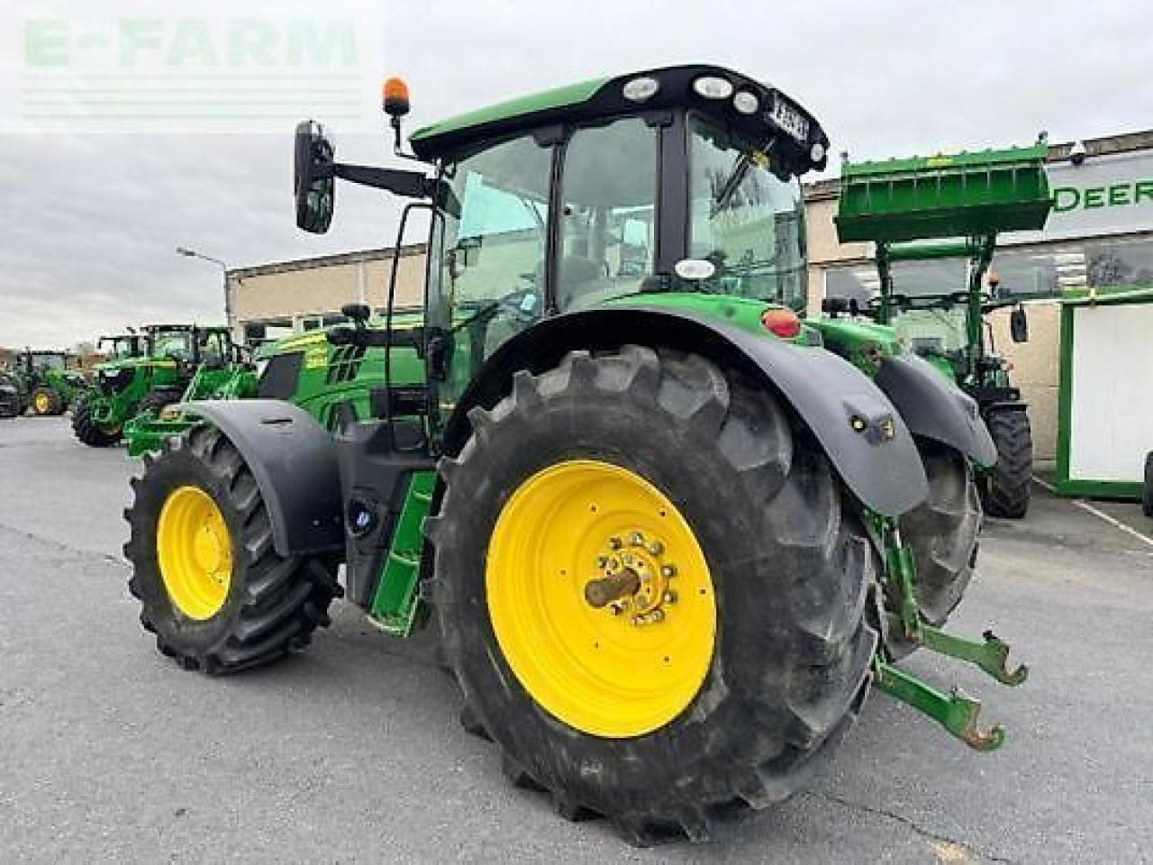 John Deere 6155r - Tractor: foto 4 John Deere 6155r - Tractor: foto 4