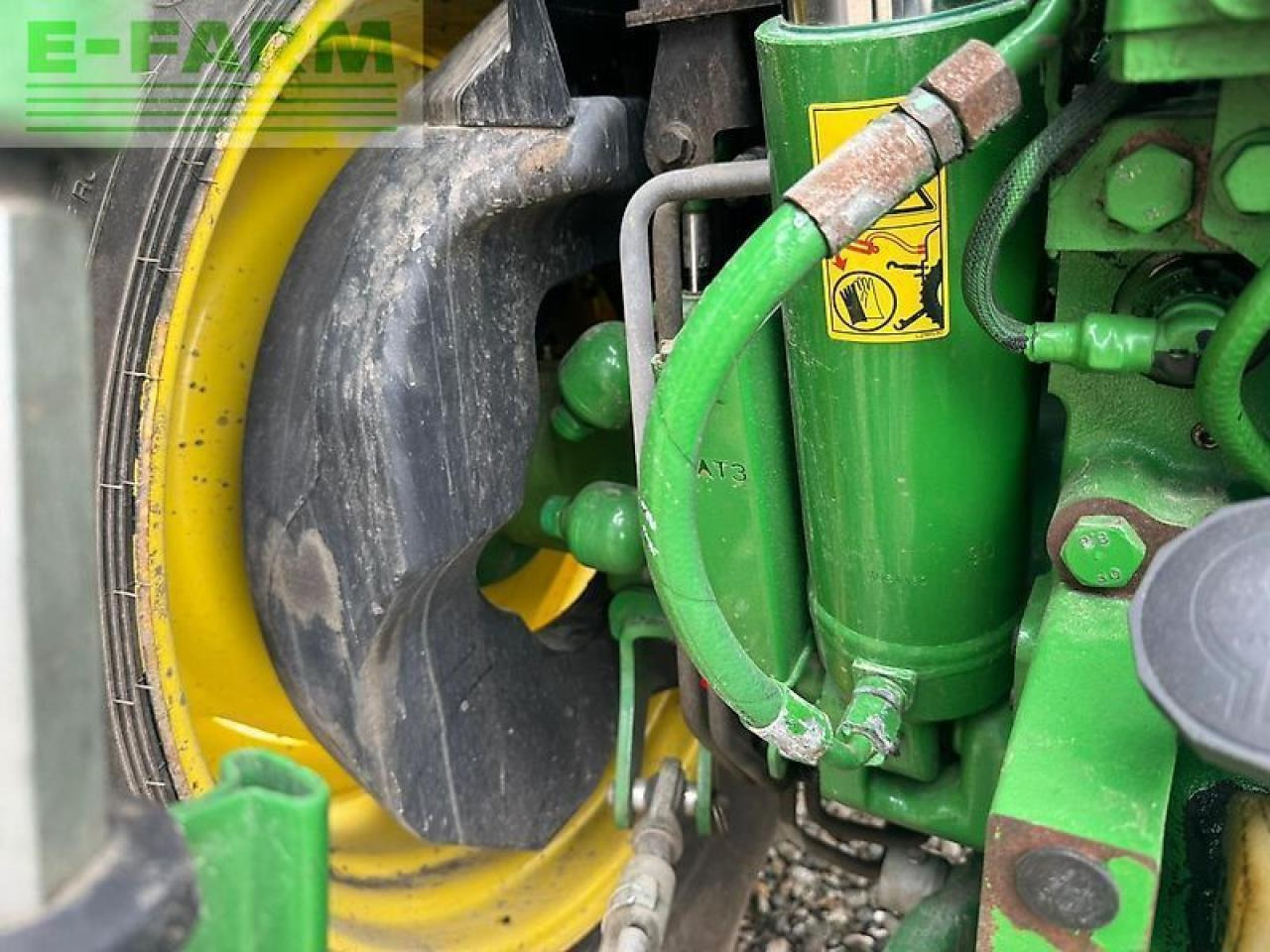 John Deere 6155r - Tractor: foto 5 John Deere 6155r - Tractor: foto 5
