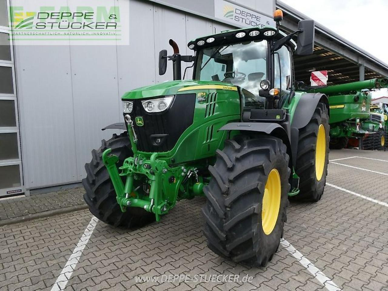 John Deere 6175r commandpro - Tractor: foto 1 John Deere 6175r commandpro - Tractor: foto 1