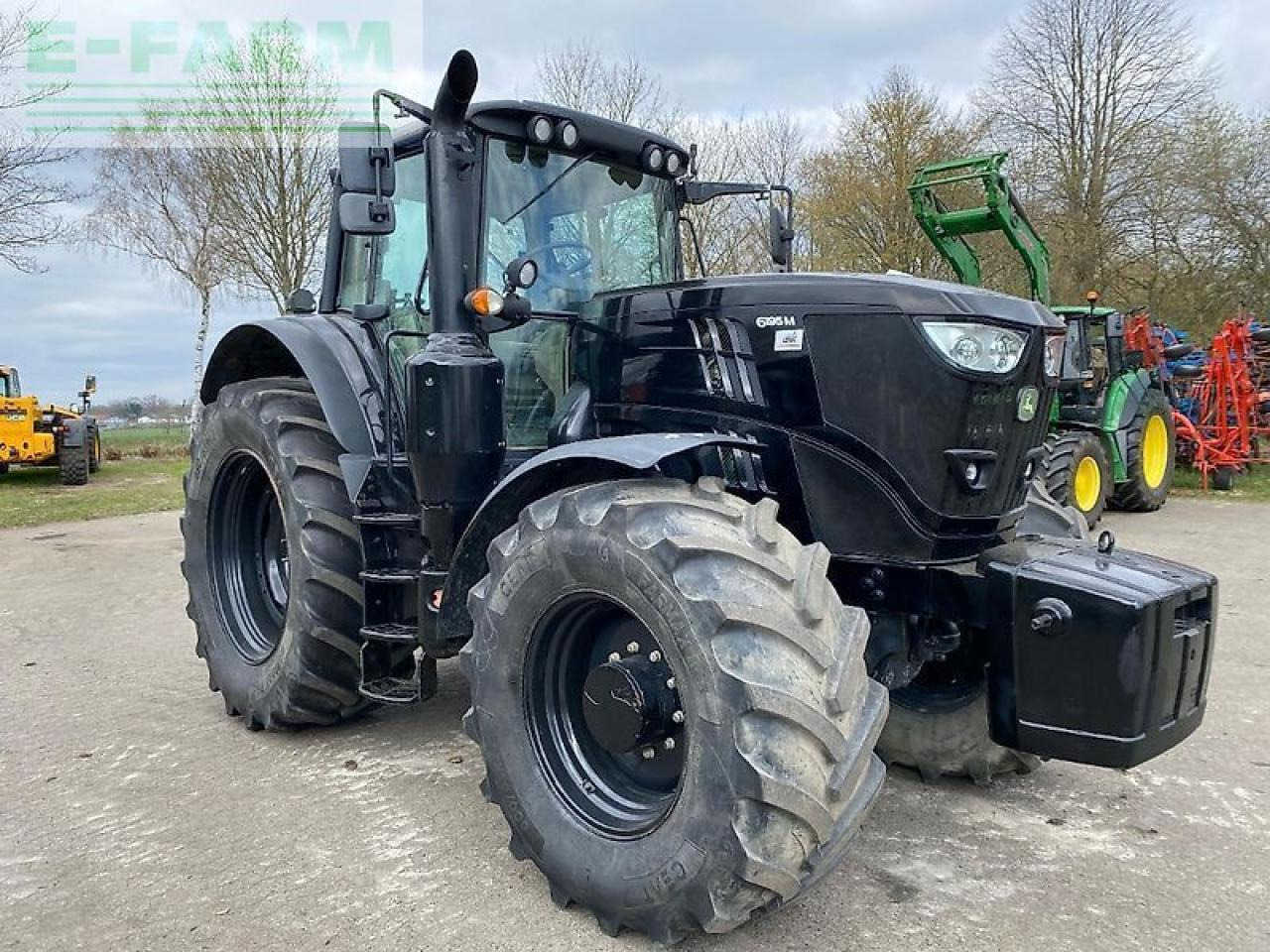 John Deere 6195m - Tractor: foto 1 John Deere 6195m - Tractor: foto 1