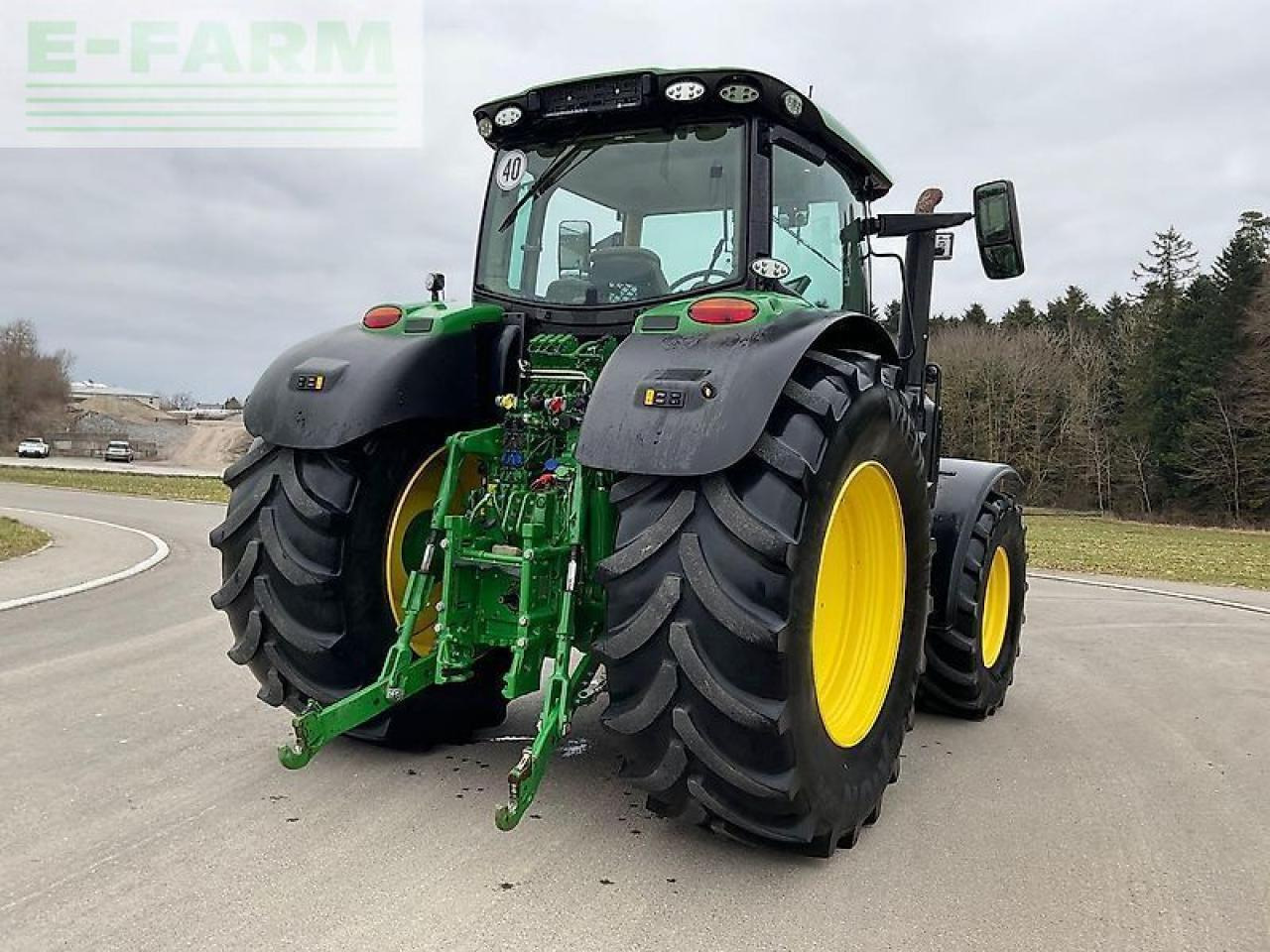John Deere 6215 r - Tractor: foto 3 John Deere 6215 r - Tractor: foto 3