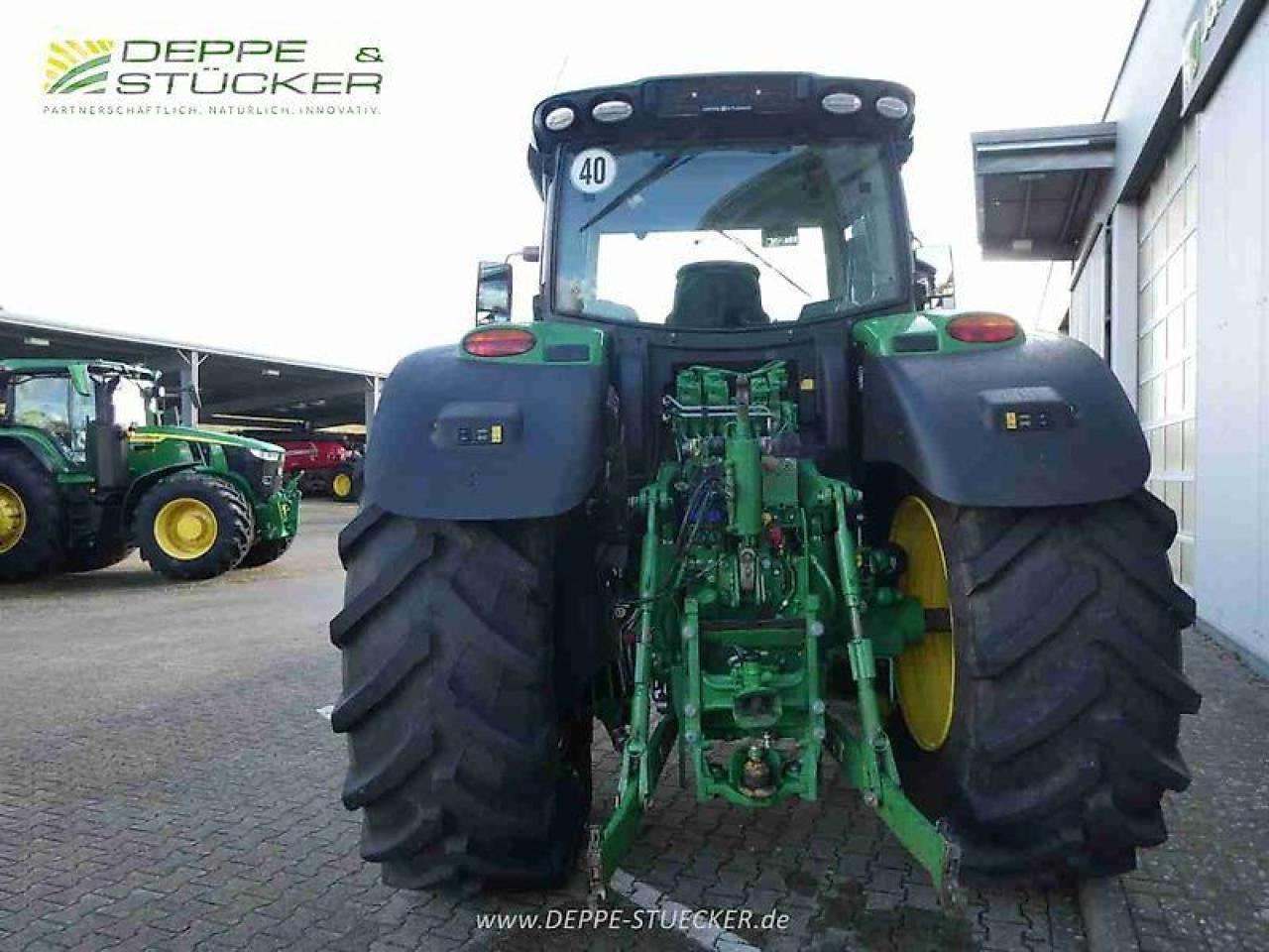 John Deere 6215r - Tractor: foto 5 John Deere 6215r - Tractor: foto 5