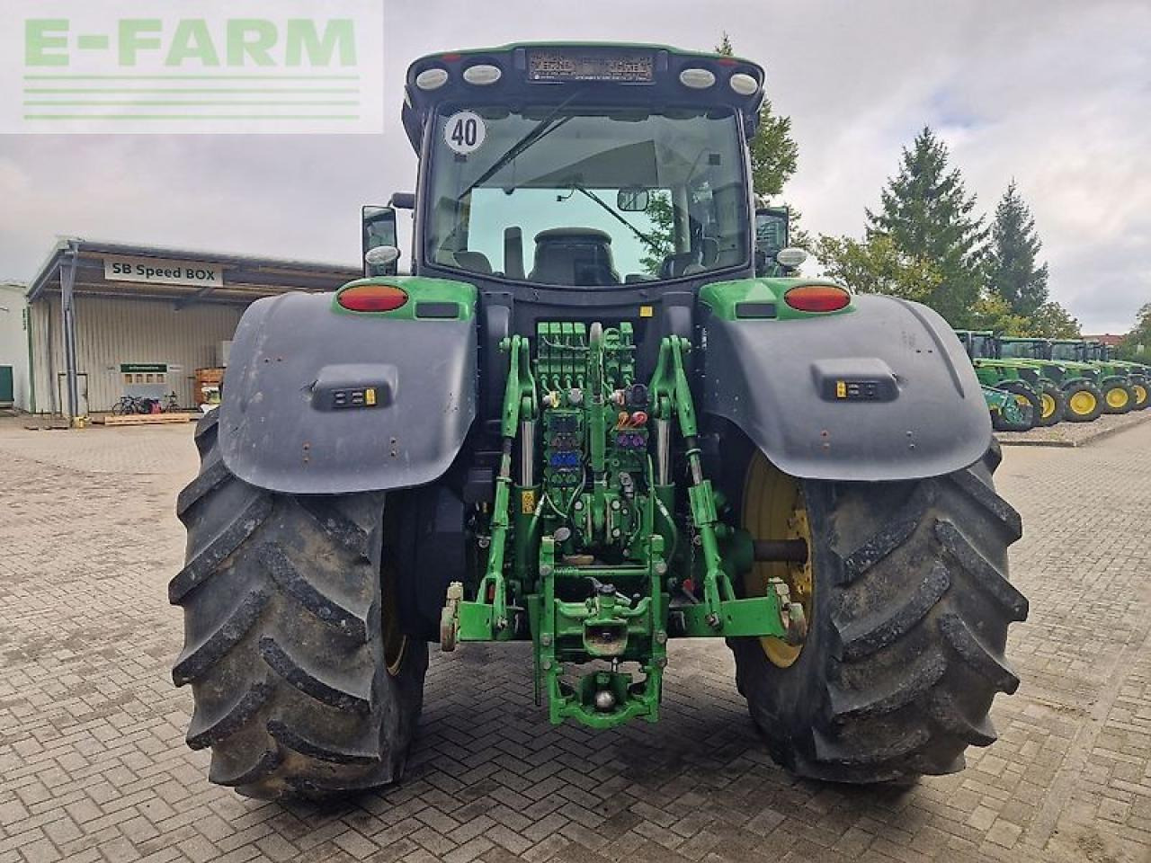 John Deere 6215r - Tractor: foto 4 John Deere 6215r - Tractor: foto 4