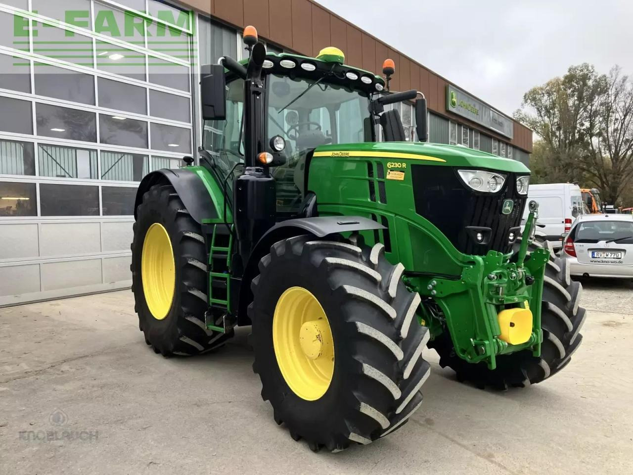 John Deere 6230 r - Tractor: foto 1 John Deere 6230 r - Tractor: foto 1