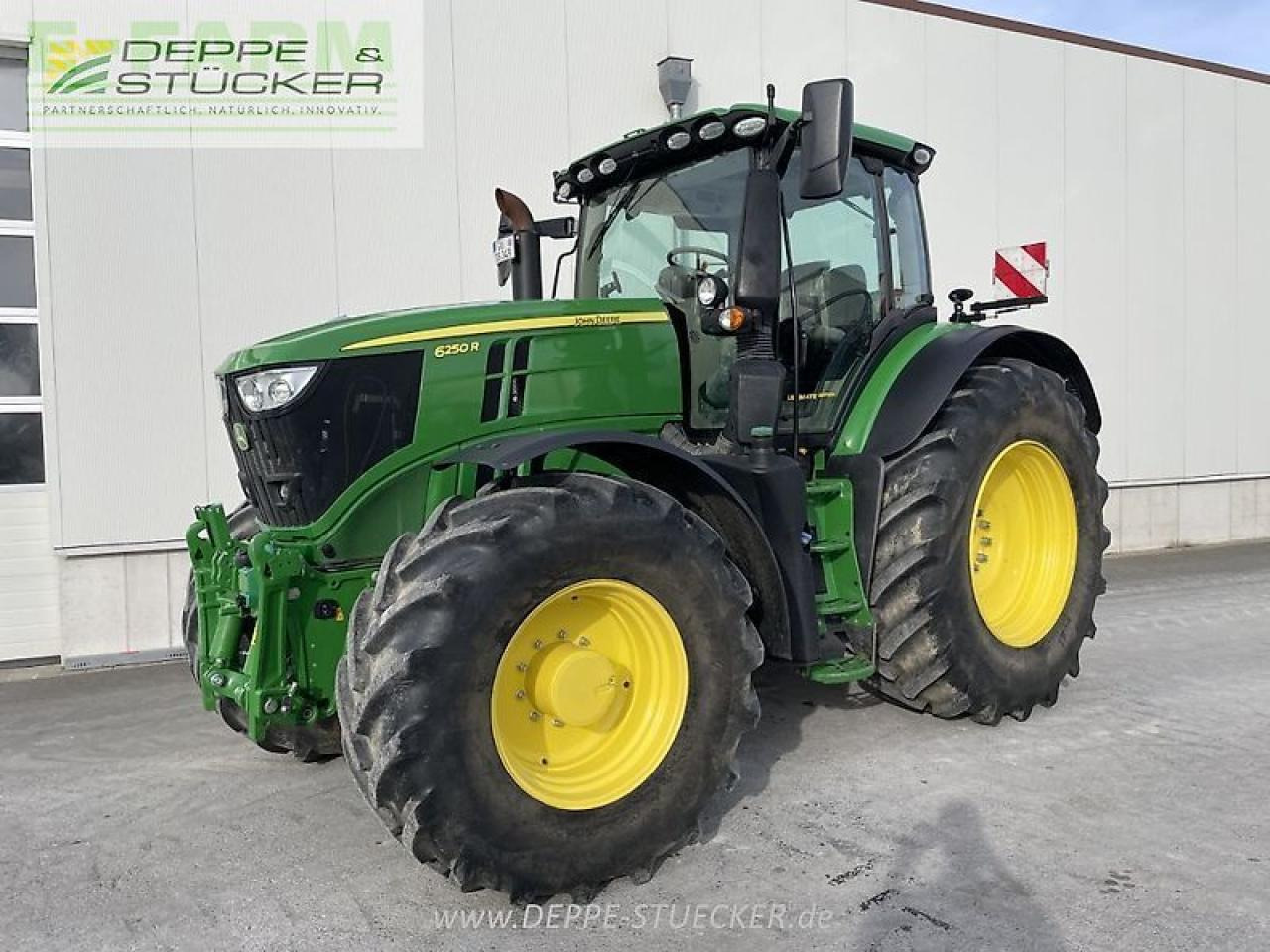 John Deere 6250r - Tractor: foto 1 John Deere 6250r - Tractor: foto 1