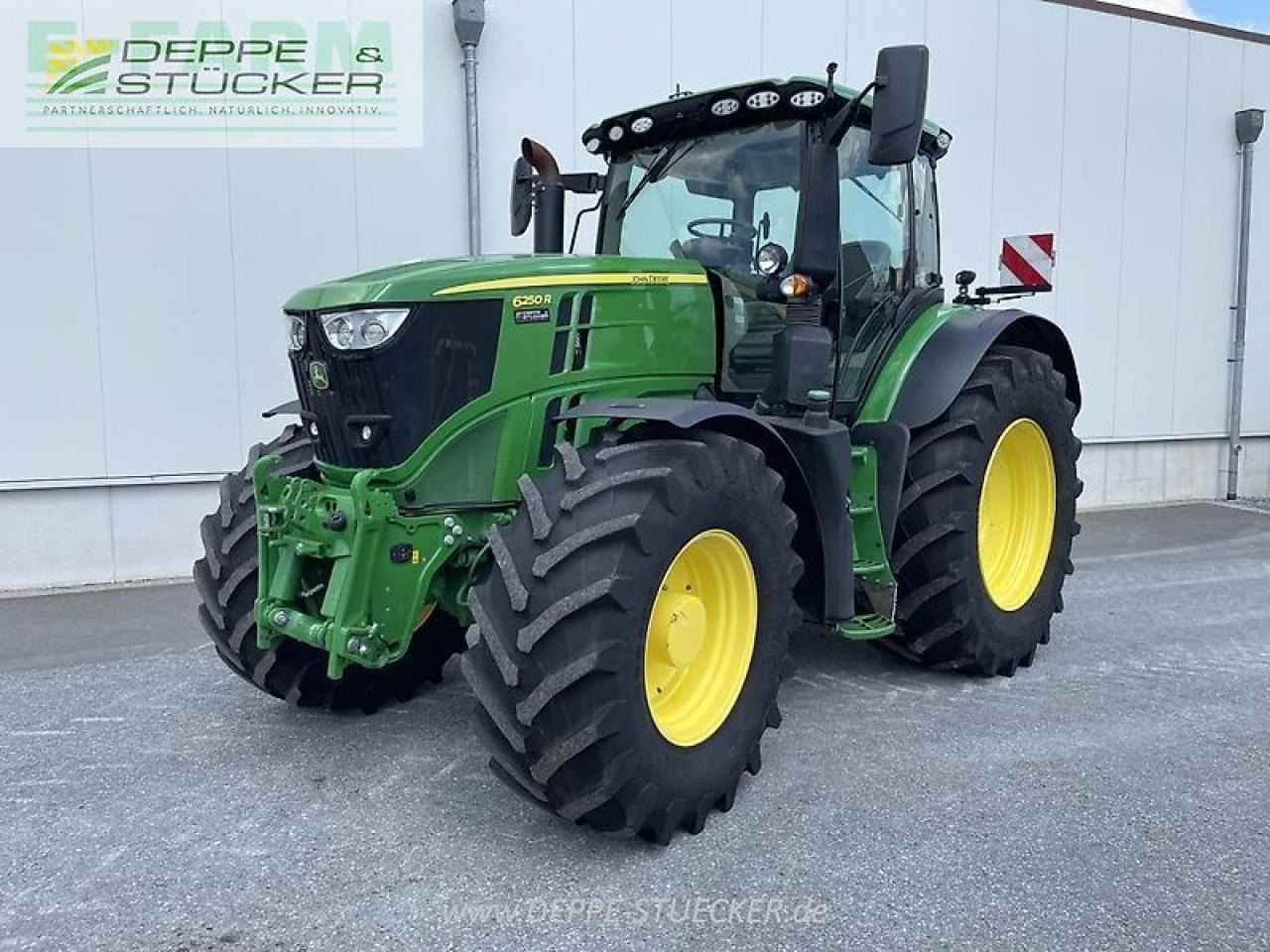 John Deere 6250r - Tractor: foto 1 John Deere 6250r - Tractor: foto 1