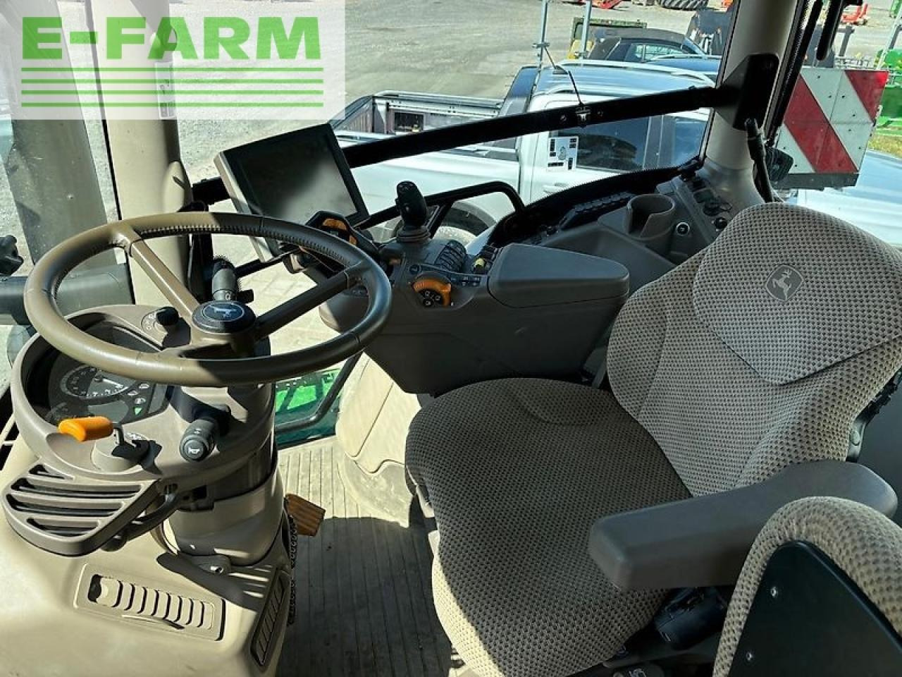 Tractor John Deere 6250r: foto 10