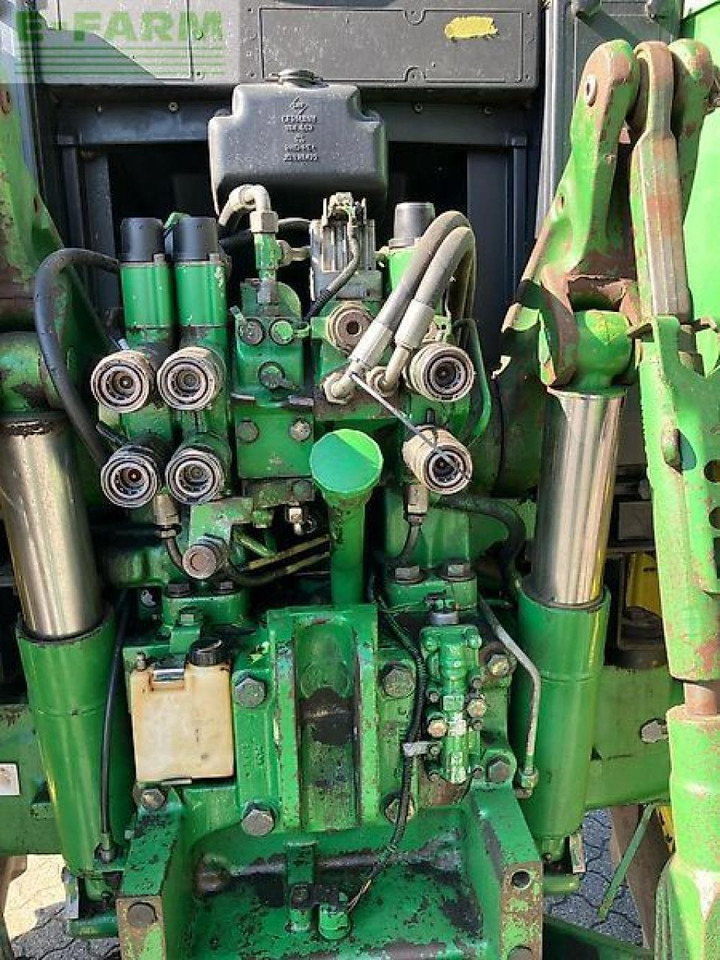 Tractor John Deere 6810: foto 10