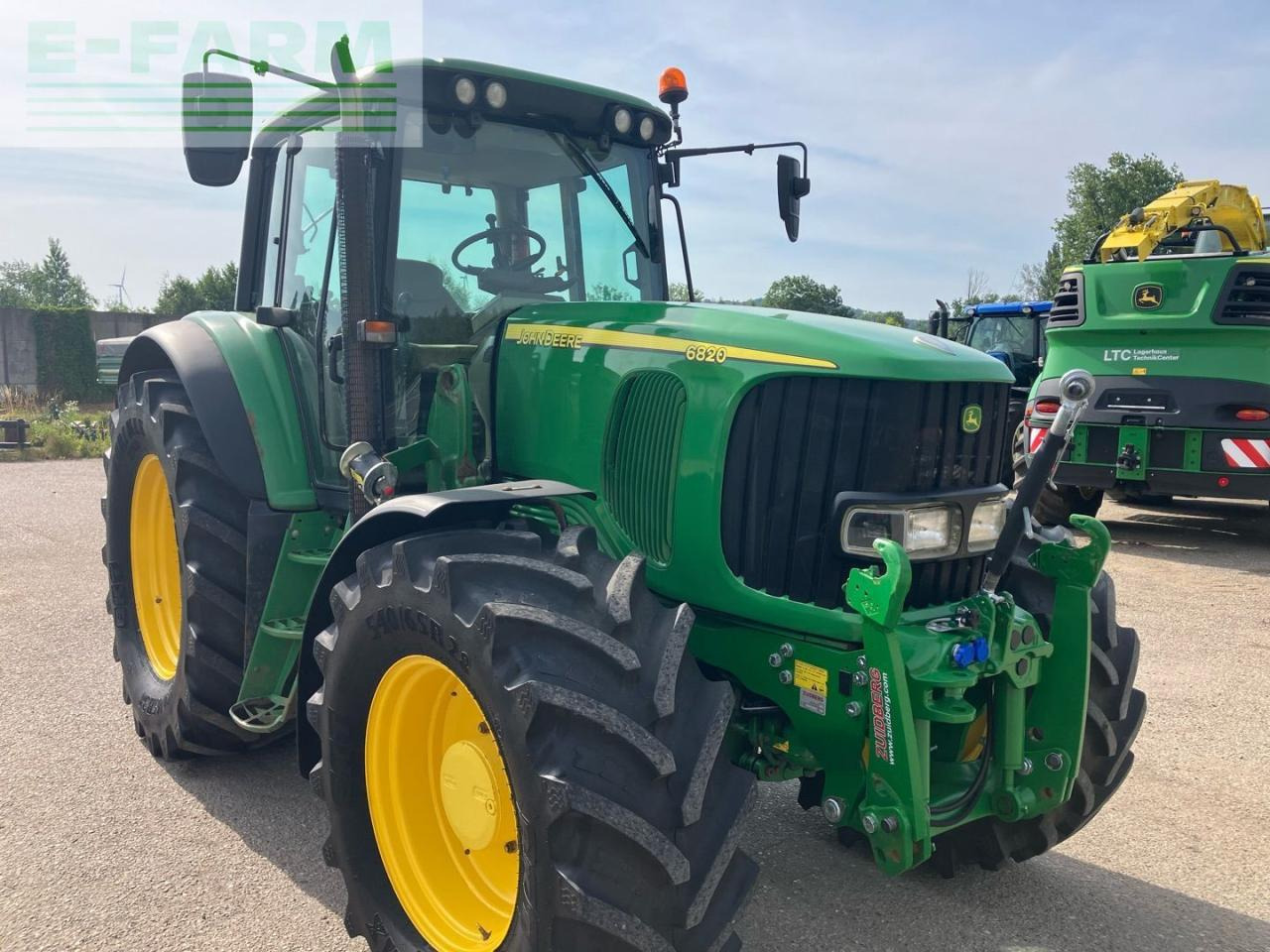 John Deere 6820 Premium - Tractor: foto 4 John Deere 6820 Premium - Tractor: foto 4