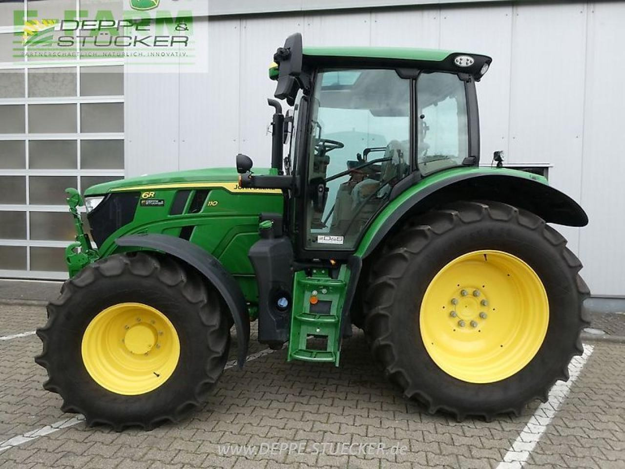 John Deere 6r 110 - Tractor: foto 1 John Deere 6r 110 - Tractor: foto 1
