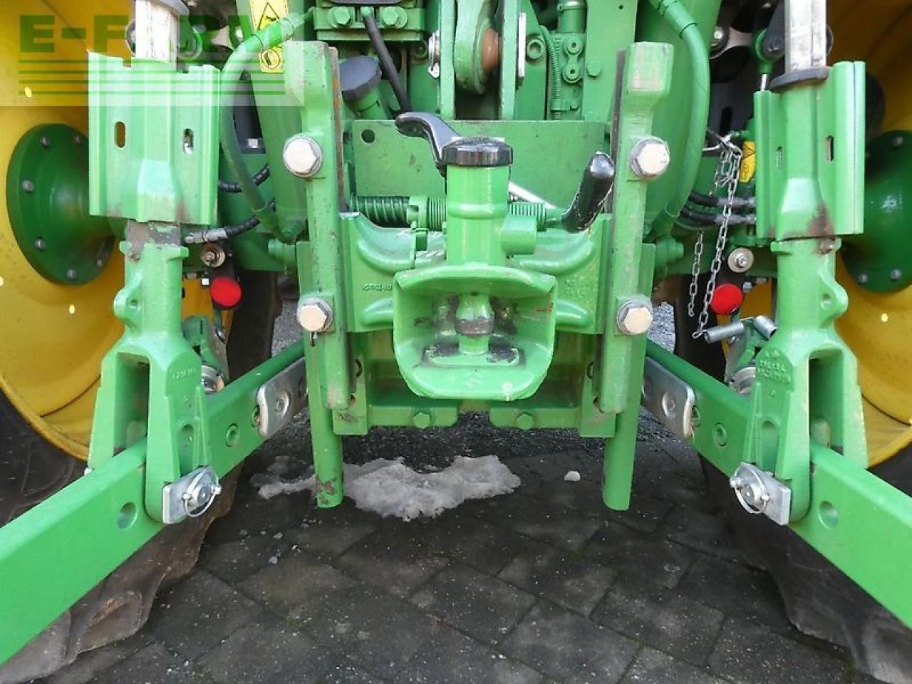 John Deere 6r 110 - Tractor: foto 5 John Deere 6r 110 - Tractor: foto 5