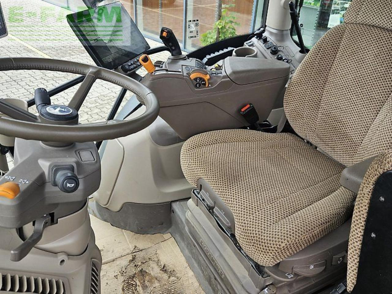 Tractor John Deere 6r 150 mit 623r frontlader: foto 7