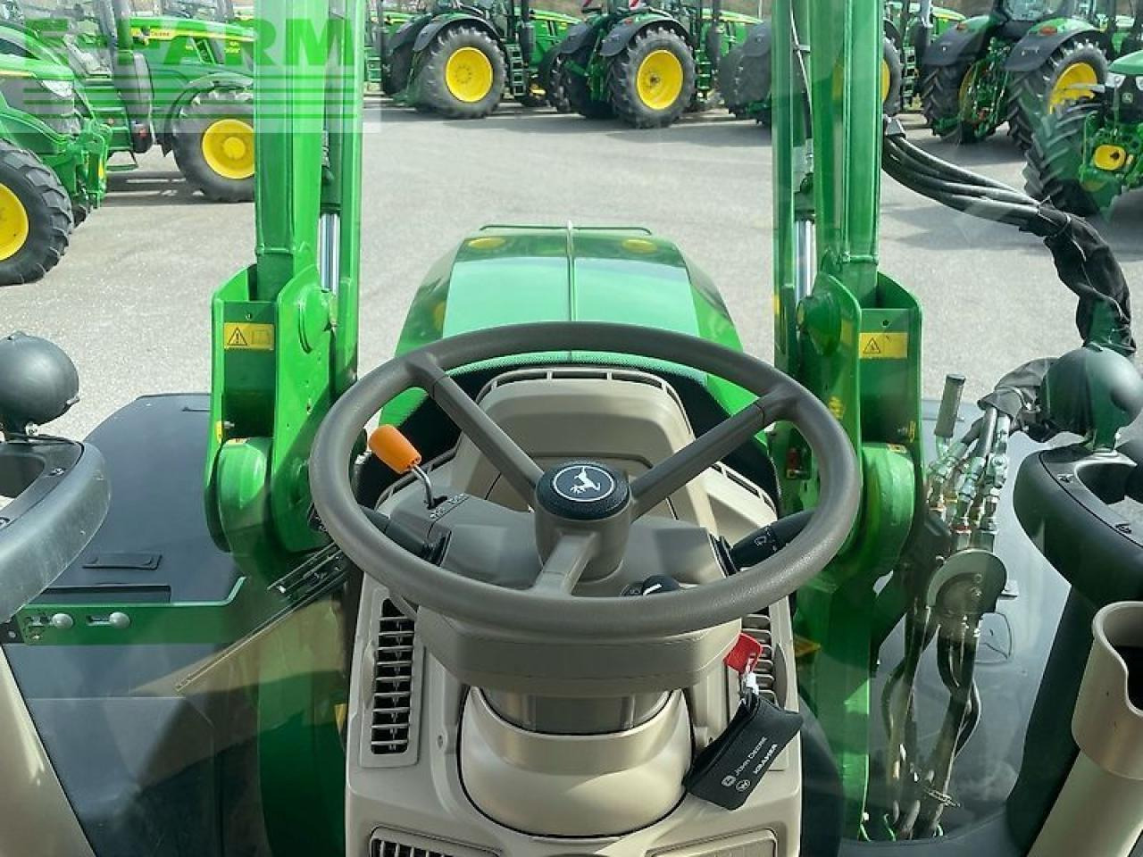 John Deere 6r185 / 6r 185 - Tractor: foto 5 John Deere 6r185 / 6r 185 - Tractor: foto 5